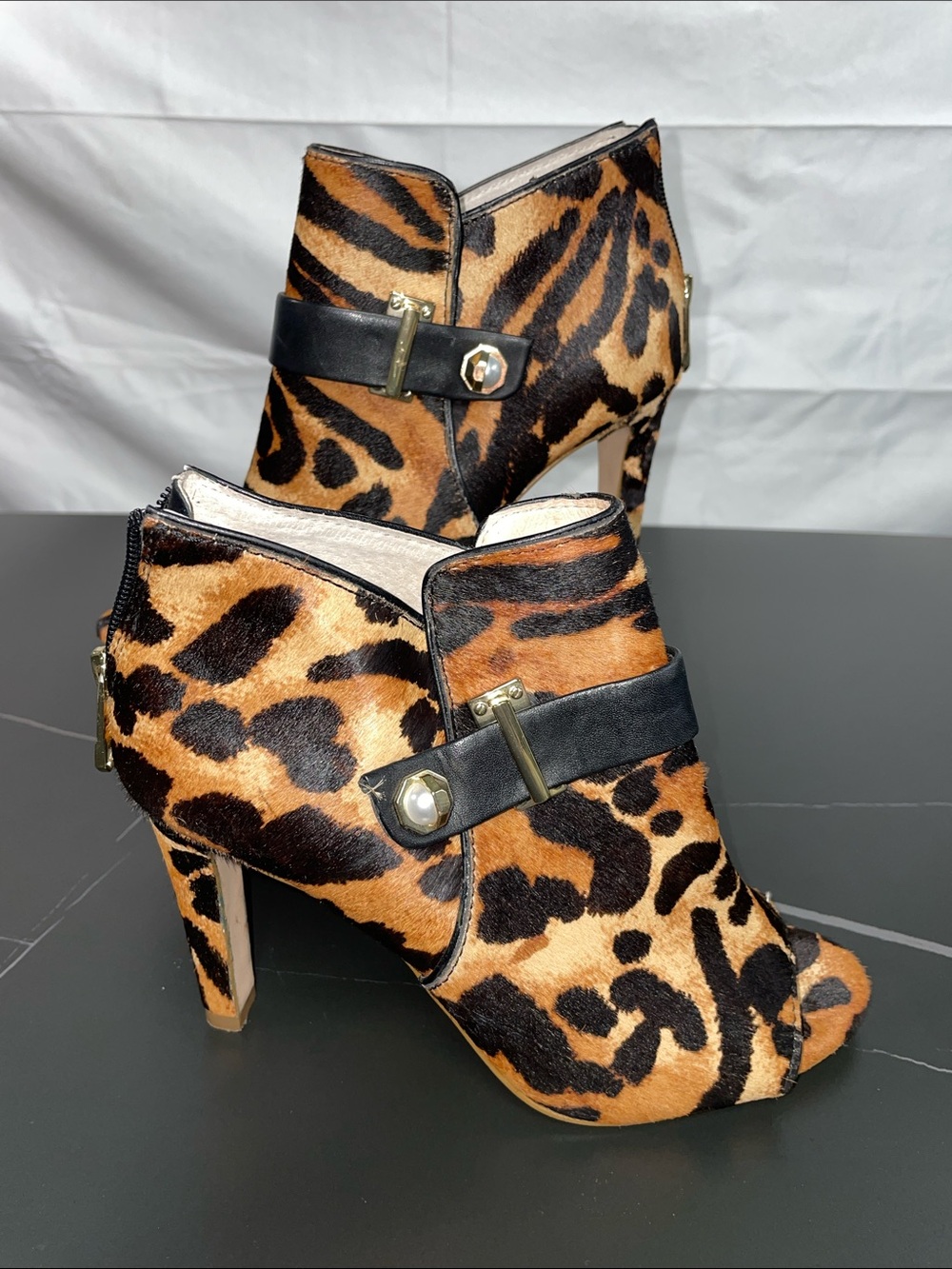 LOUISE ET CIE LO LANDER CALF HAIR LEOPARD BOOTIES FTL-09-034